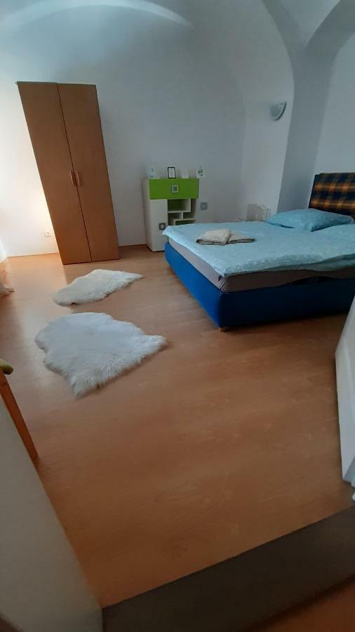 Big Modern Doubleroom Near Cathedral Košice Esterno foto